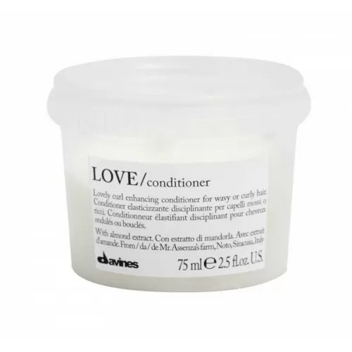19-Davines---Balsam-pentru-par-ondulat-sau-cret---Love-Curl-Conditioner